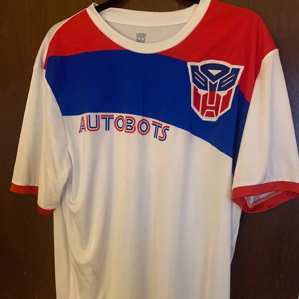 AUTOBOTS! LOOTWEAR Exclusive! Men's T-shirt/Jersey